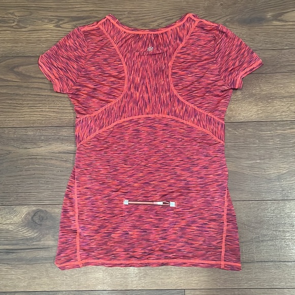 Athleta woman’s running top pinks and orange size small - Picture 6 of 6